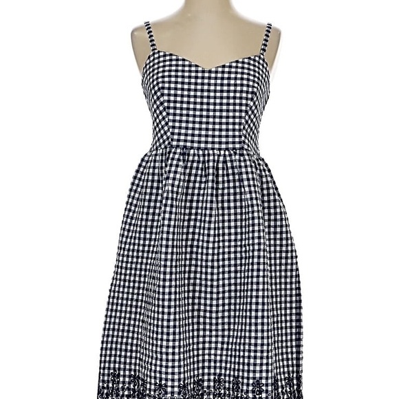 Draper James Dresses & Skirts - Draper James Navy and White Checkered Midi Dress